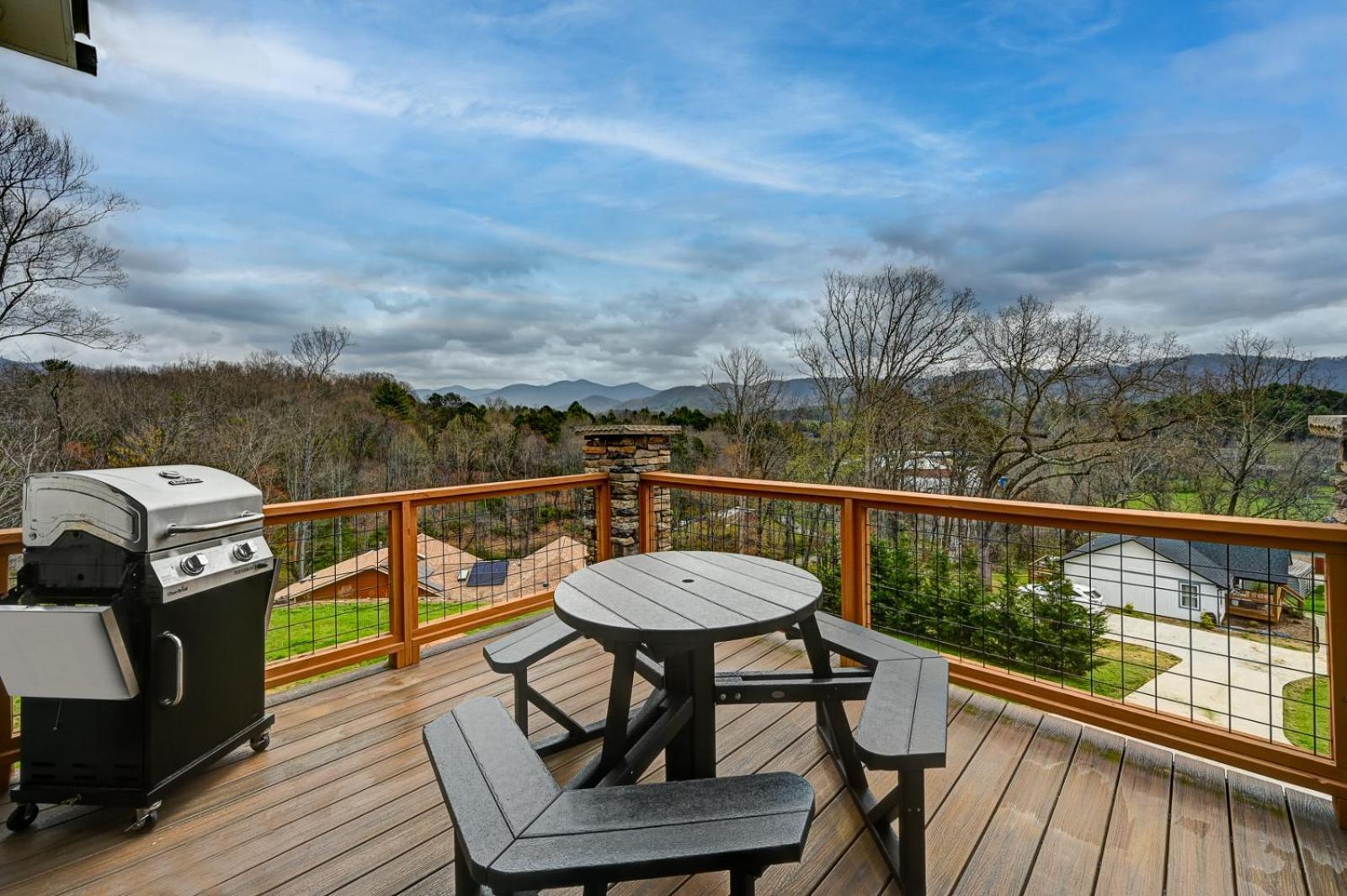 Вилла Mon Tresor, Modern Mountain Views With Deck Weaverville Экстерьер фото