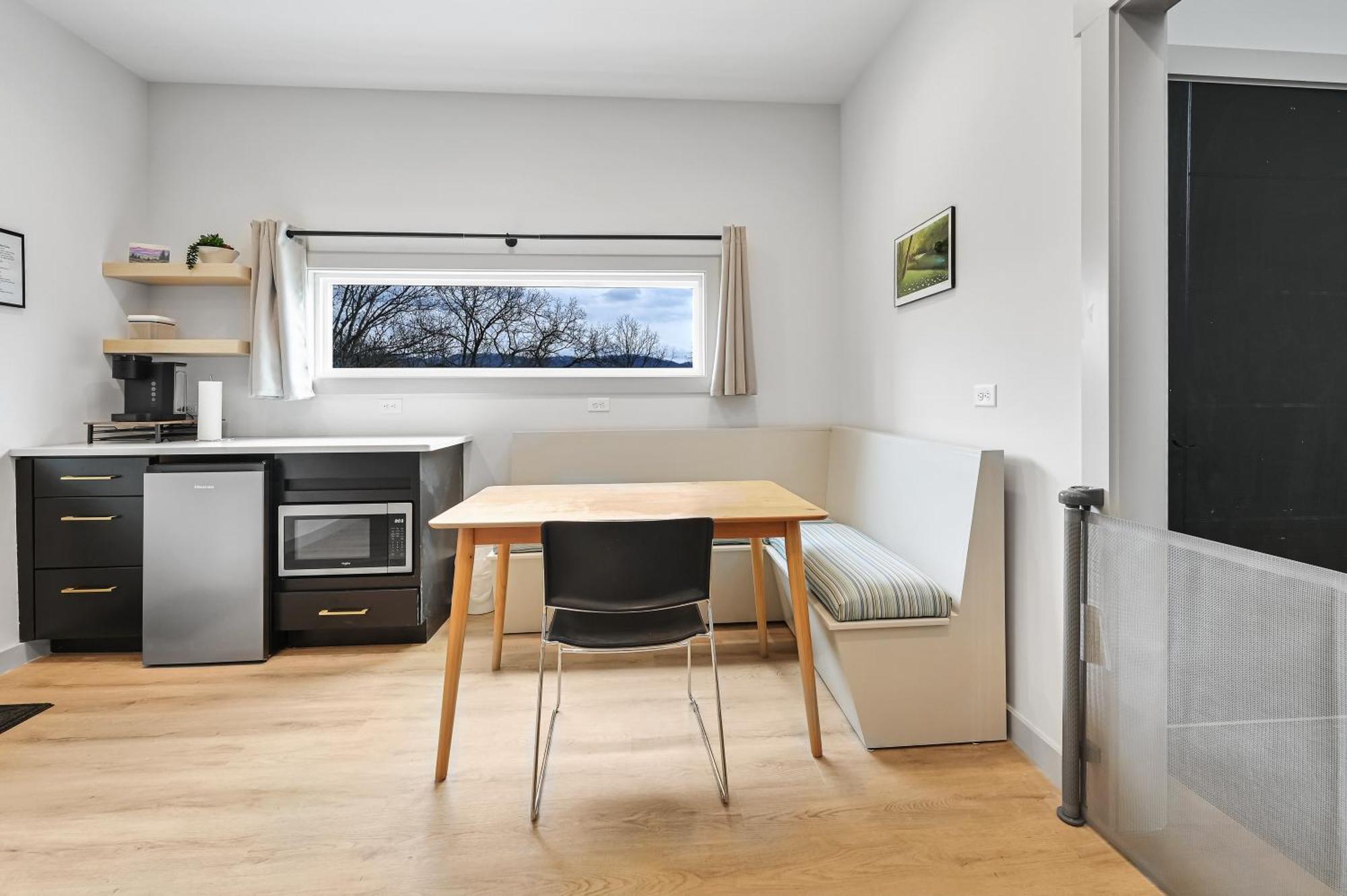 Вилла Mon Tresor, Modern Mountain Views With Deck Weaverville Экстерьер фото