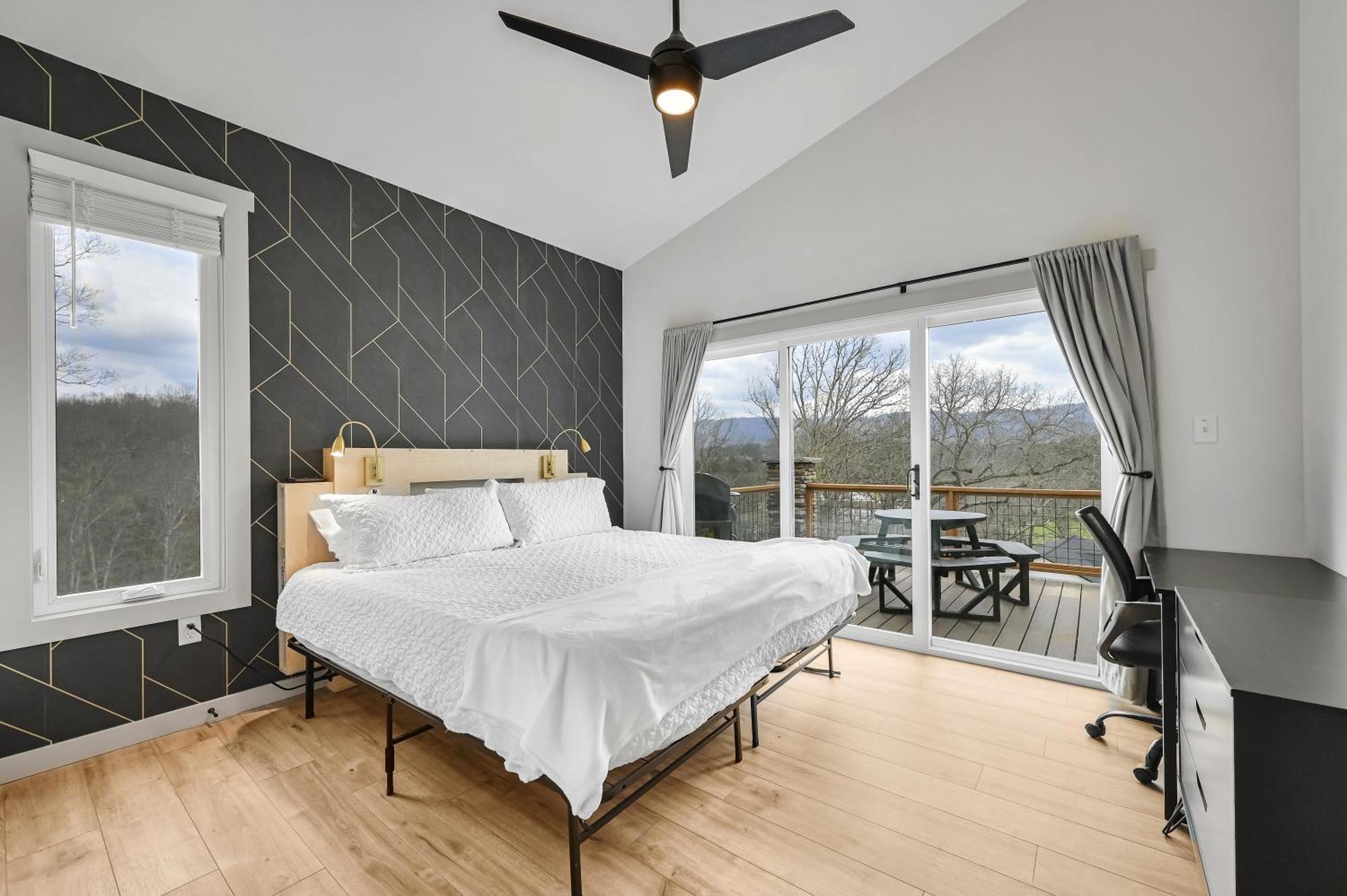 Вилла Mon Tresor, Modern Mountain Views With Deck Weaverville Экстерьер фото