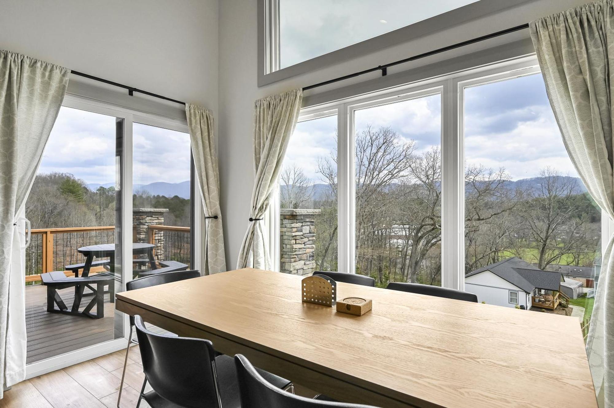 Вилла Mon Tresor, Modern Mountain Views With Deck Weaverville Экстерьер фото